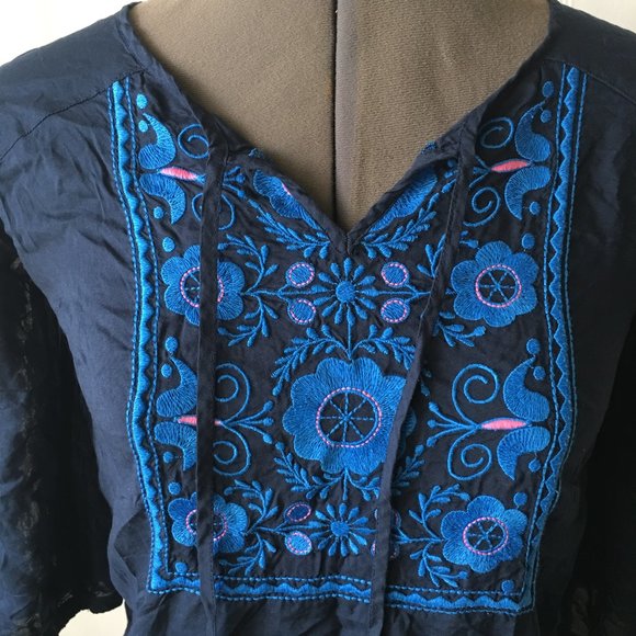 Mossimo Supply Co Navy Embroidered 3/4 Sleeve Top - Picture 2 of 6